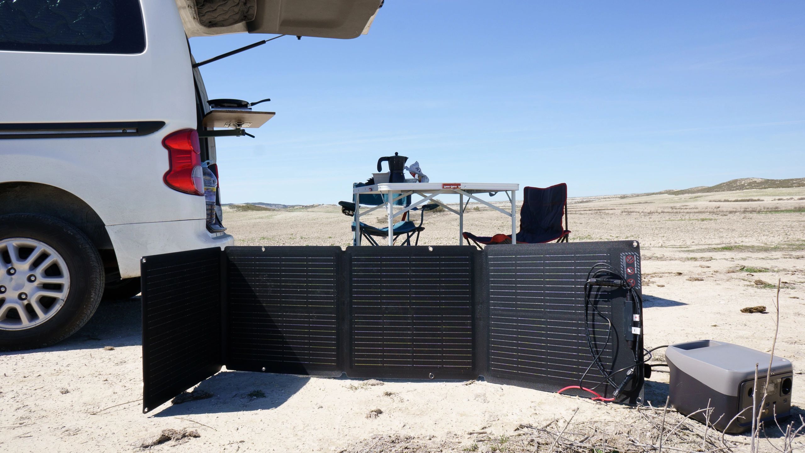 Solar-powered backup energy system supporting off-grid power storage